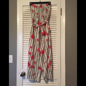 Ivory striped with flowers romper & pockets size S